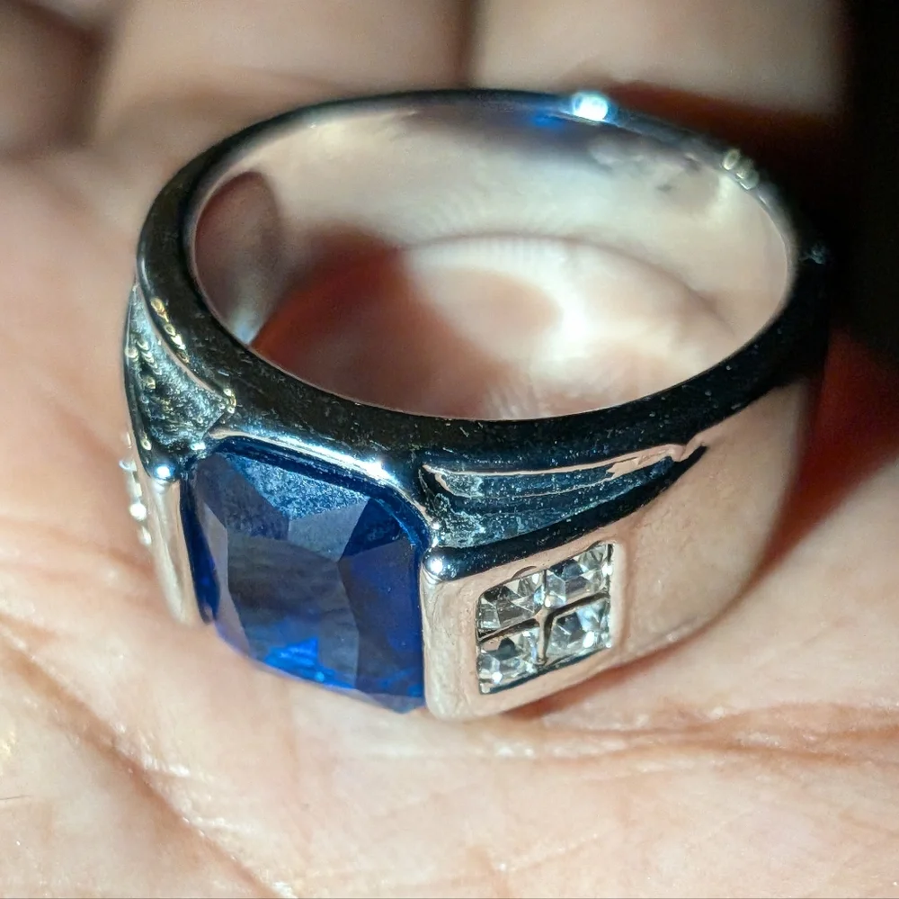 Men's Elegant Ring with Blue Gemstone Sz 10